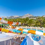 Hotel Queen's Park Goeynuek 5*