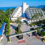 Queen's Park Goeynuek Hotel 5*
