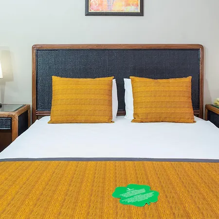 Hotel Queen's Park Goeynuek