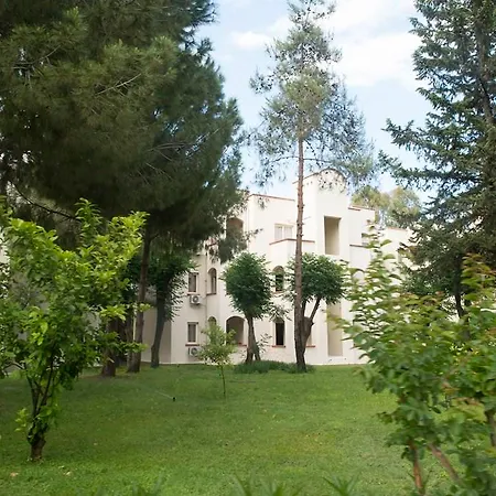 Hotel Queen's Park Goeynuek Kemer