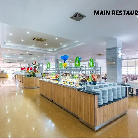 Queen's Park Goeynuek 5*