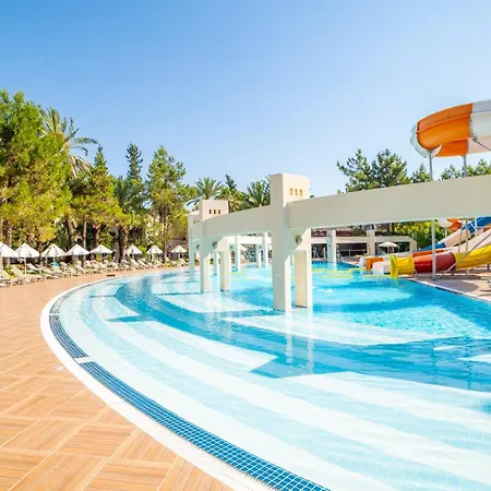 Hotel Queen's Park Goeynuek Kemer