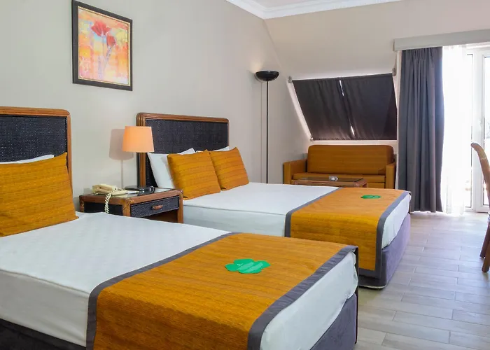 Queen's Park Goeynuek 5* Kemer