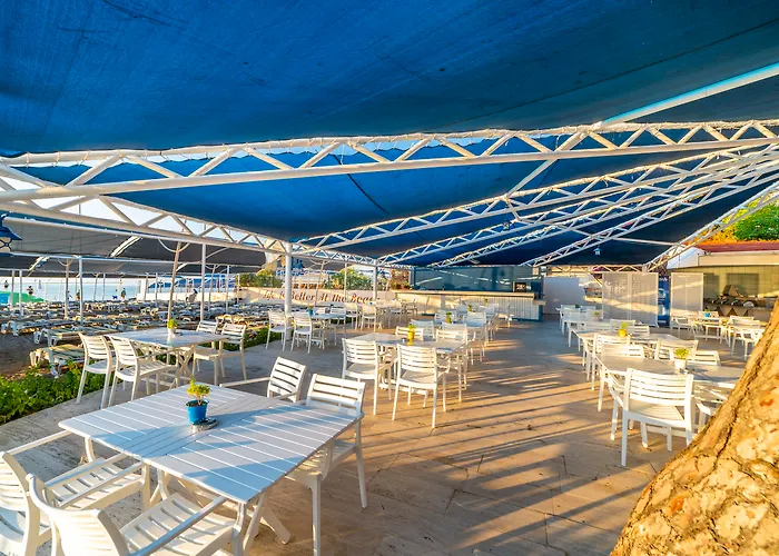 Queen's Park Goeynuek Hotel Kemer