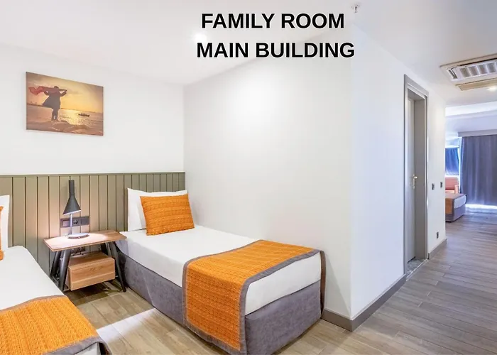 Queen's Park Goeynuek Hotel 5*