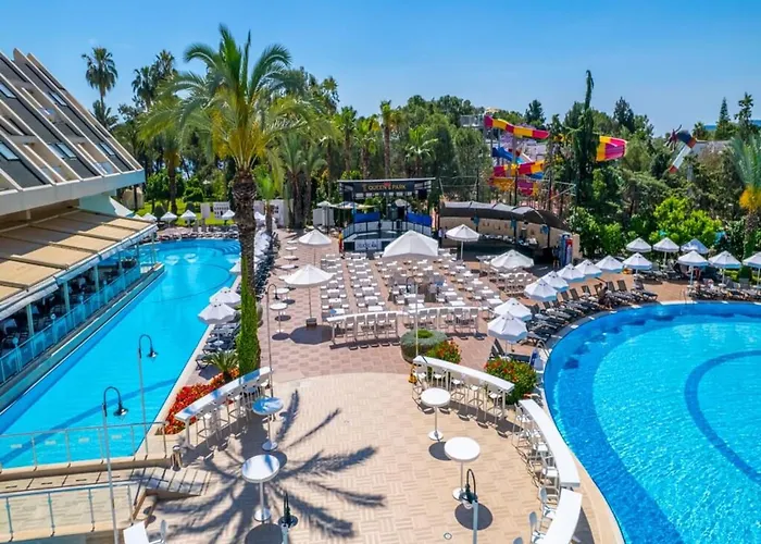 Queen's Park Goeynuek Hotel 5*