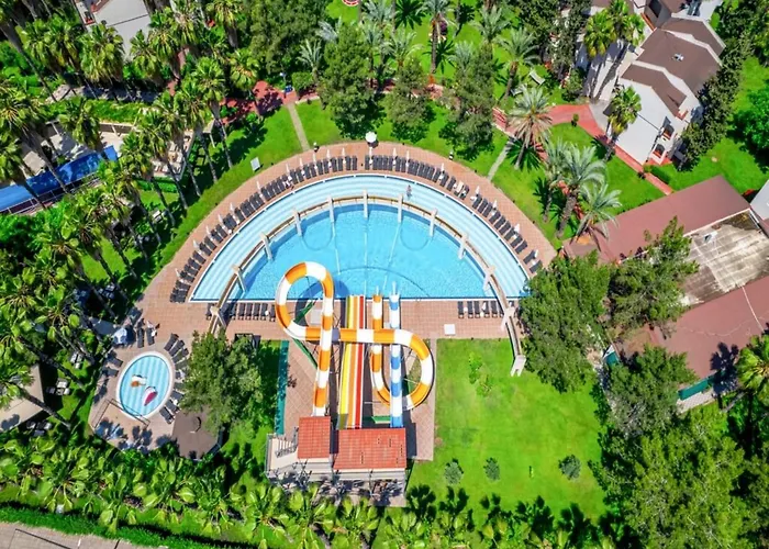 Queen's Park Goeynuek Hotel 5*