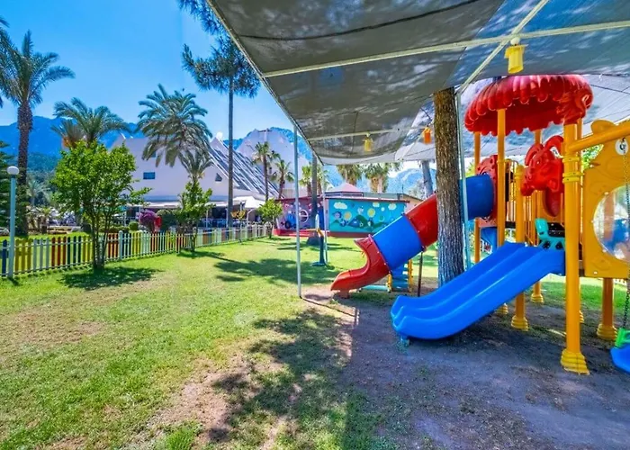 Queen's Park Goeynuek 5* Kemer