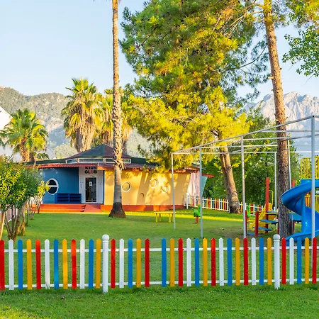 Queen's Park Göynük Kemer