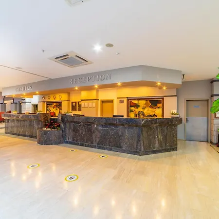Queen's Park Goynuk Hotel