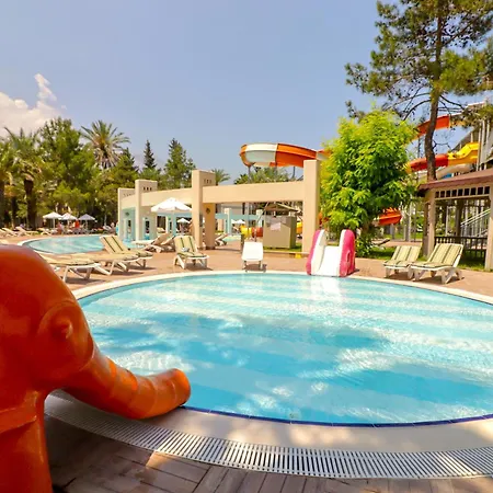 Queen's Park Goynuk 5* Kemer