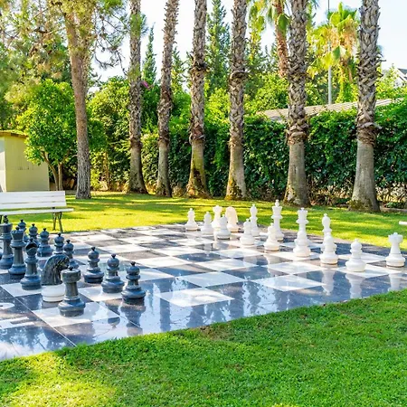 Queen's Park Goynuk Kemer