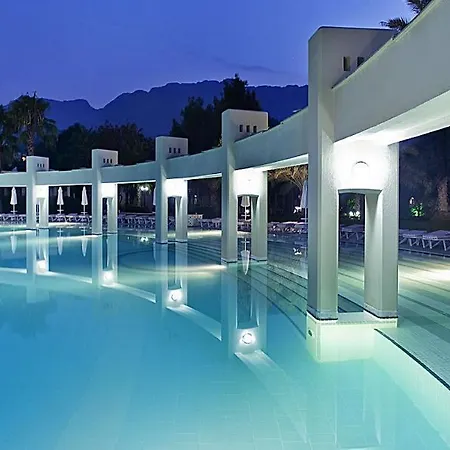 Queen's Park Goeynuek Hotel Kemer