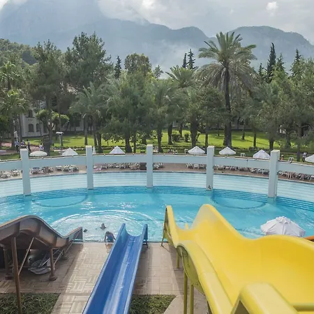 Hotel Queen's Park Göynük 5*