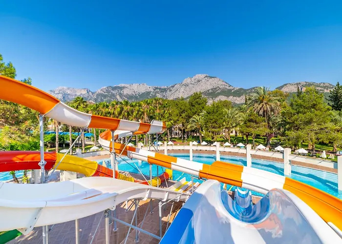 Hotel Queen's Park Göynük 5*