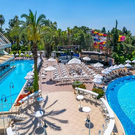 Queen's Park Goeynuek Hotel 5*