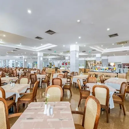 Queen's Park Goeynuek 5*