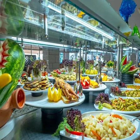 Queen's Park Goeynuek 5* Κεμέρ