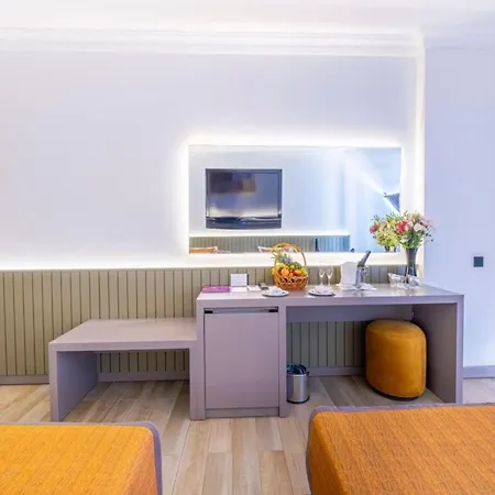 Hotell Queen's Park Goeynuek