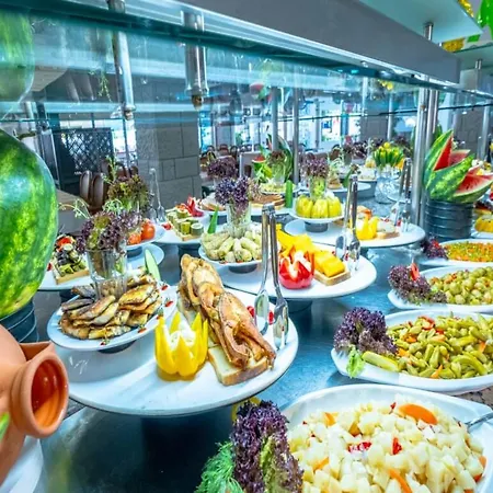 Queen's Park Goeynuek 5* Κεμέρ