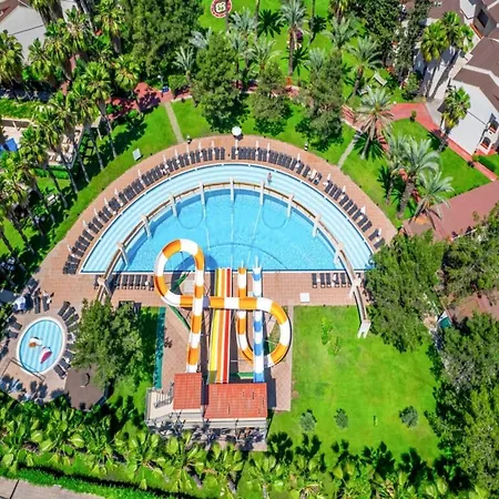 Queen's Park Goeynuek Ξενοδοχείο 5*