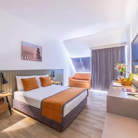 Queen's Park Goeynuek Hotel Kemer