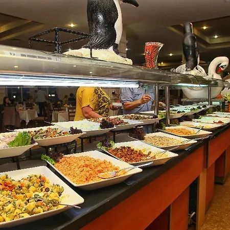 Queen's Park Goeynuek Kemer