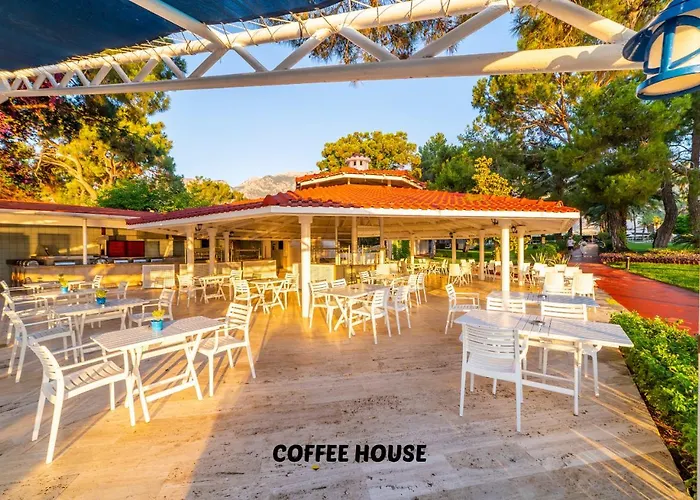 Szálloda Queen's Park Goeynuek