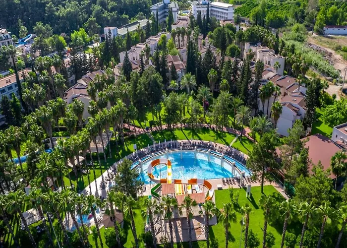 Szálloda Queen's Park Goeynuek 5*